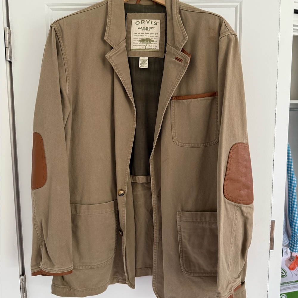 Orvis Men's Tan Jacket with Brown Accents